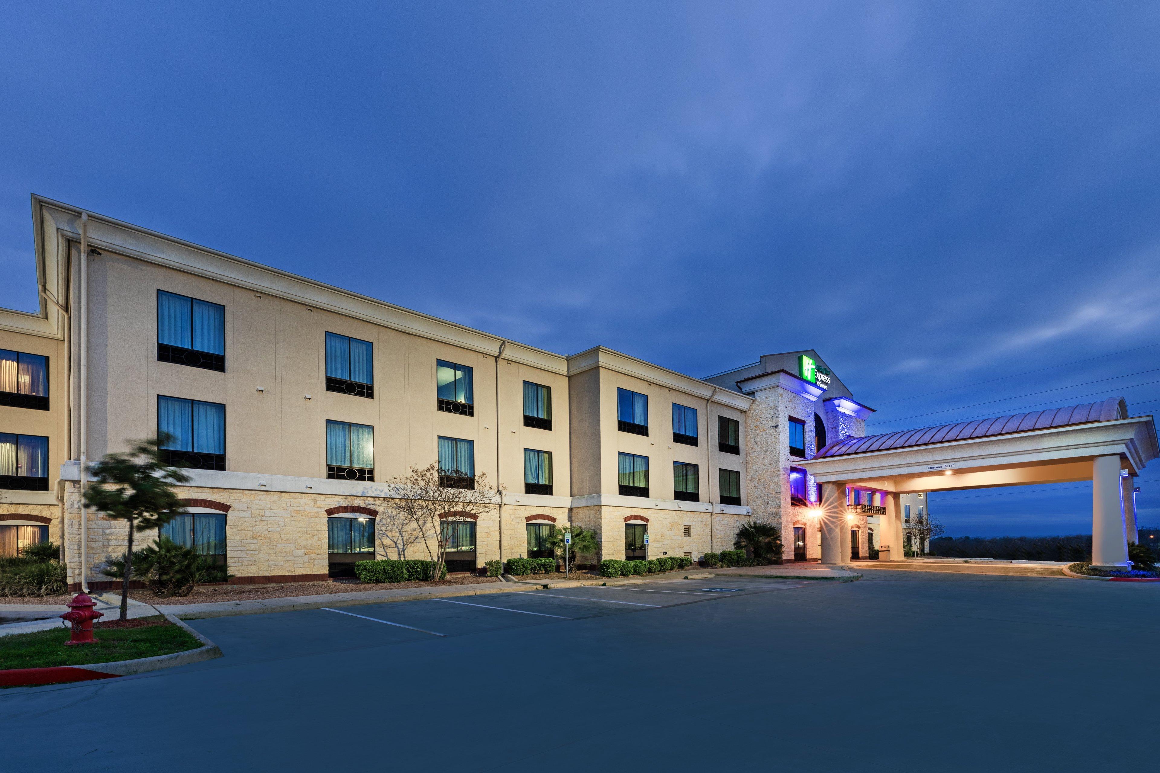 Holiday Inn Express Hotel & Suites Floresville By Ihg Kültér fotó